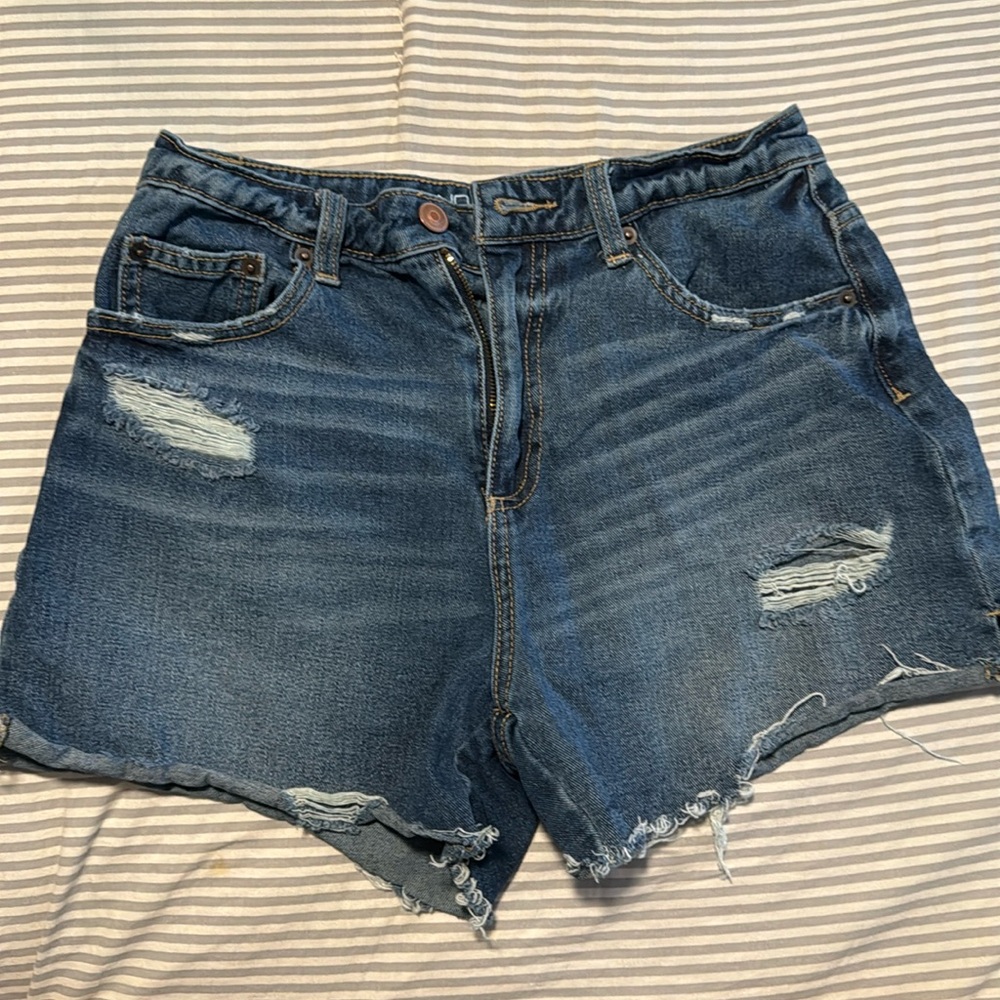 Jean short